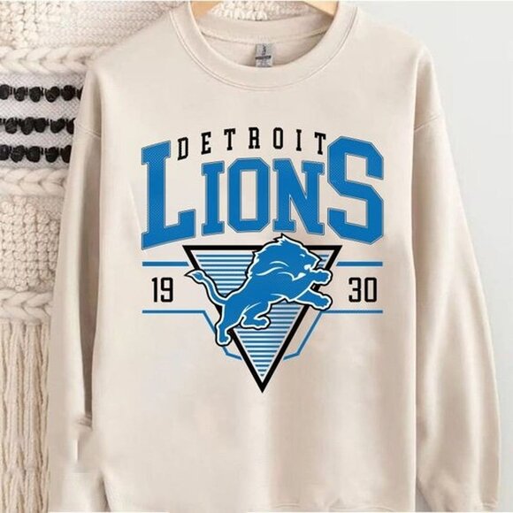 Detroit Lions EST 1930 Sweatshirt Retro Crewneck NFL Lions Football Gift 79 - Picture 1 of 5